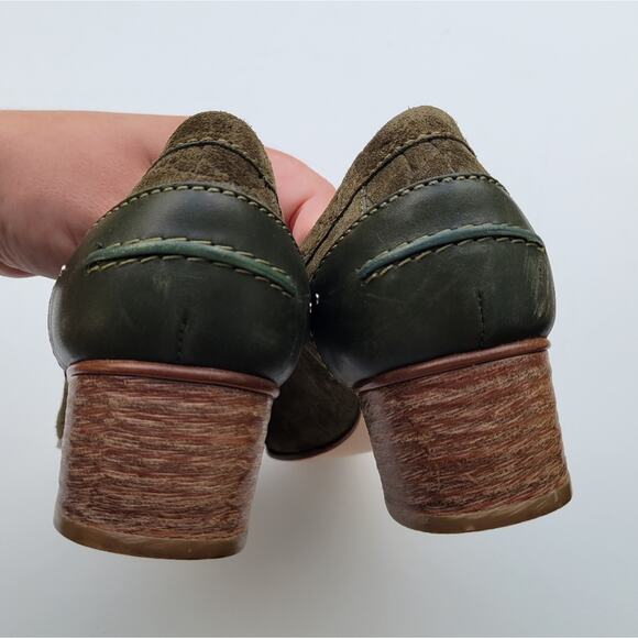 Casadei Suede Croc Green Loafer Heels Pumps - Picture 4 of 8